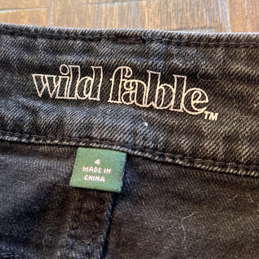 Wild Fable size 4 - Picture 3 of 3